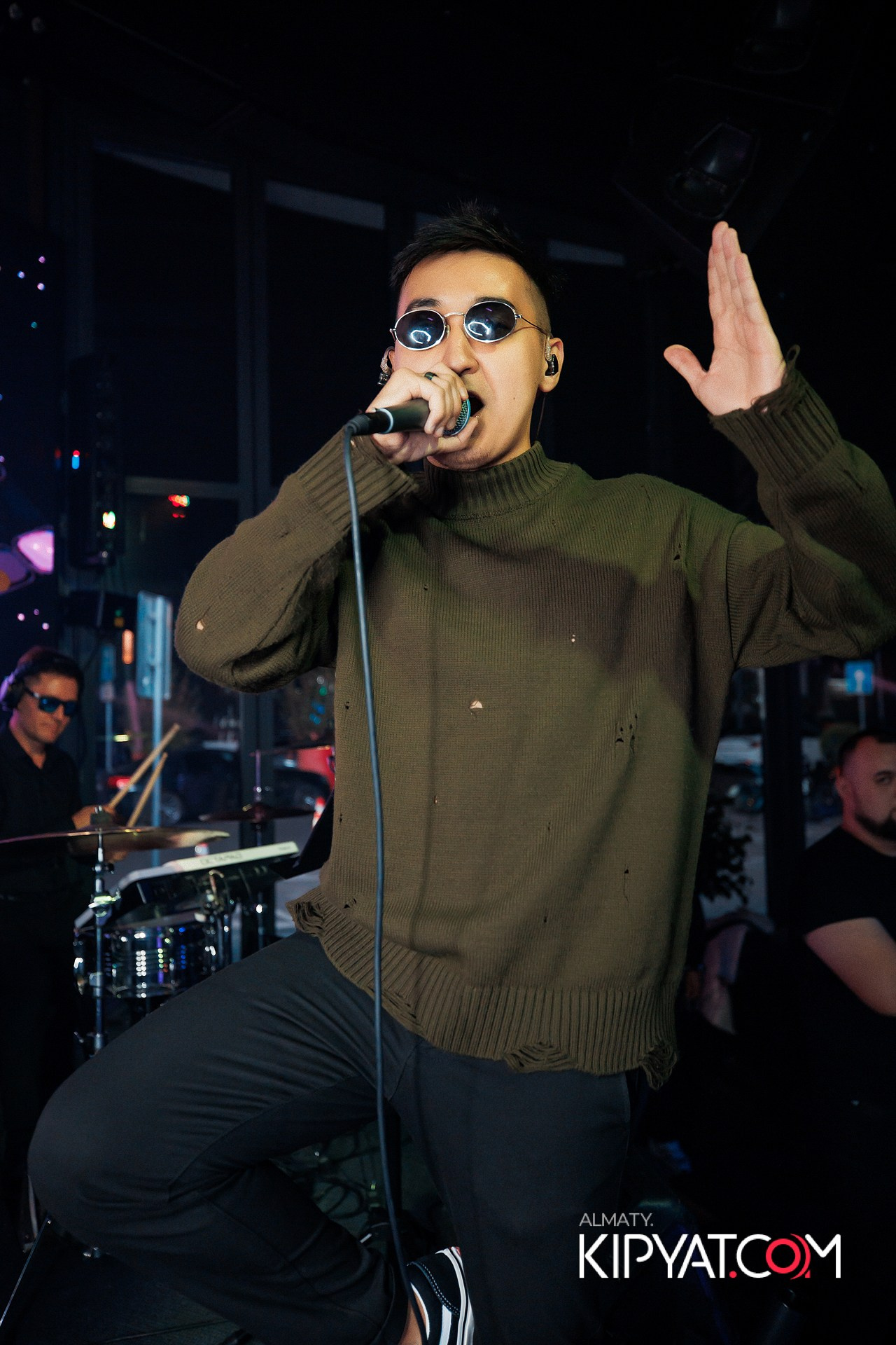 Friends bar & terrace. КИПЯТКОМ АЛМАТЫ!