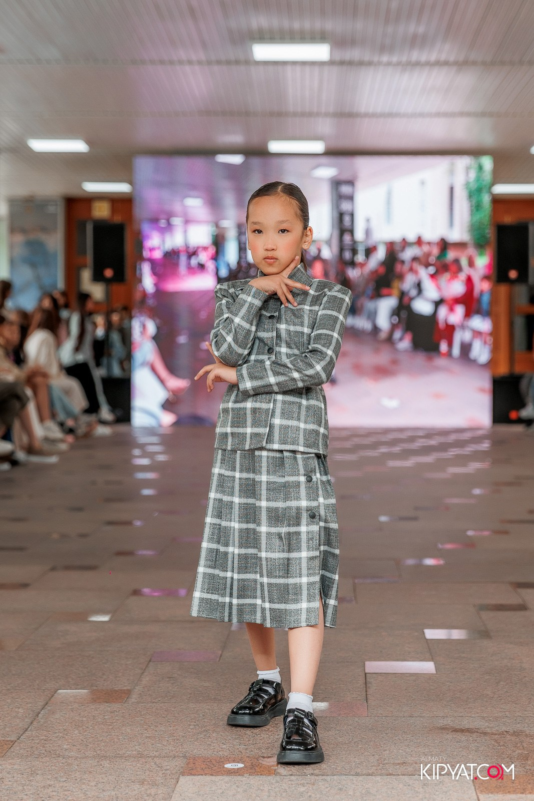 JUNIOR FASHION SHOW. КИПЯТКОМ АЛМАТЫ!