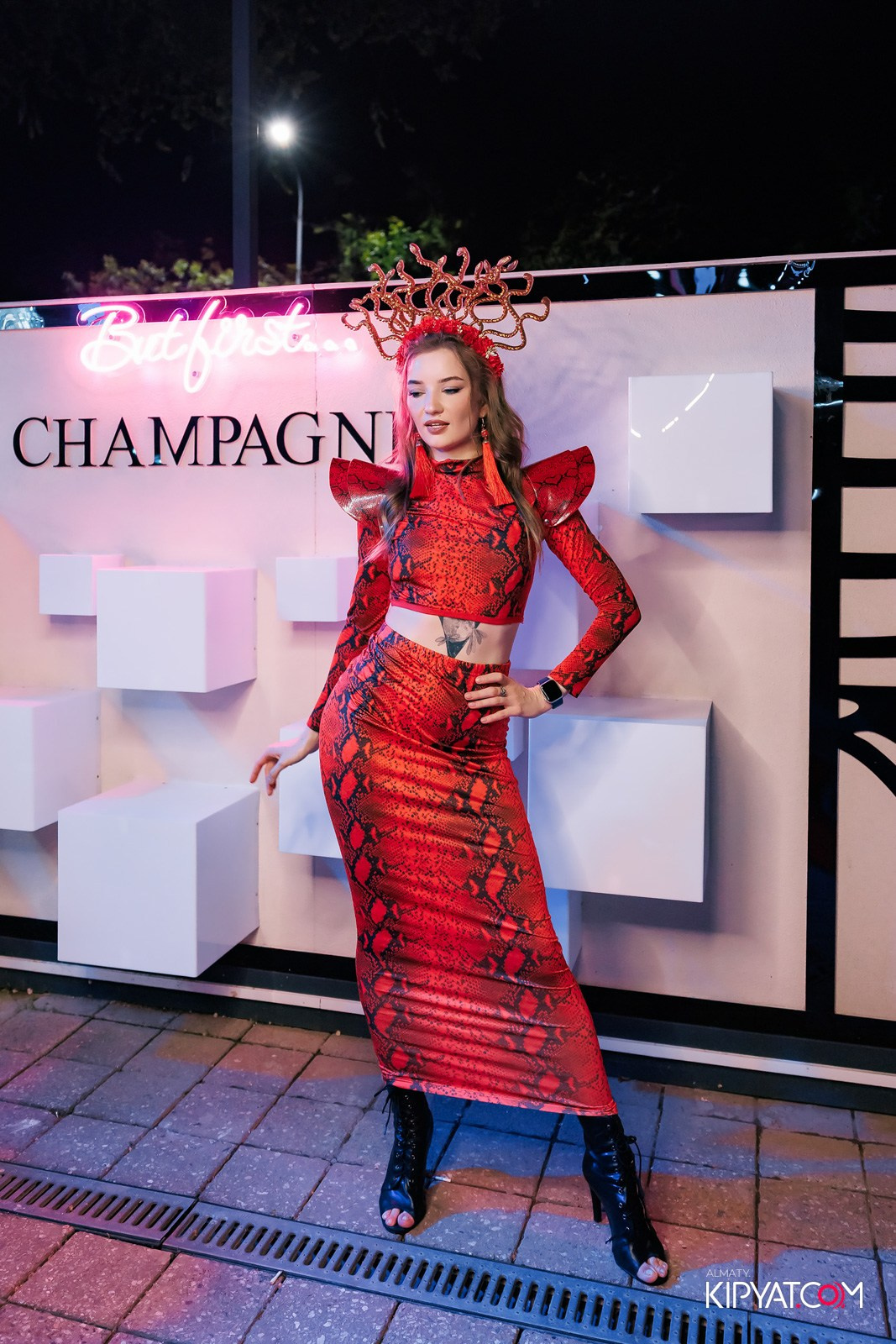 ЗАЯ, НА БИС. КИПЯТКОМ АЛМАТЫ!