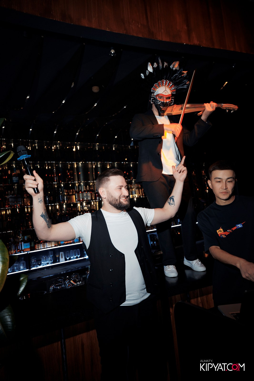 MOOD BAR & KARAOKE. КИПЯТКОМ АЛМАТЫ!