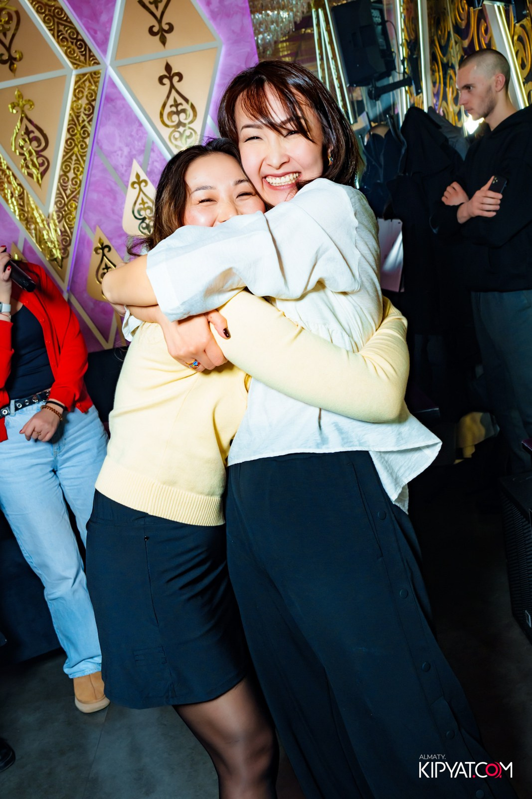 MOOD KARAOKE & TERRACE. КИПЯТКОМ АЛМАТЫ!