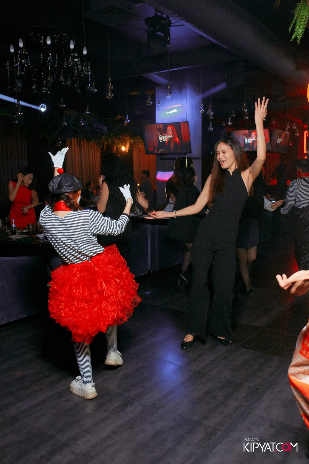 ДОРОГАЯ, Я НЕ ПИЛ. КИПЯТКОМ АЛМАТЫ!