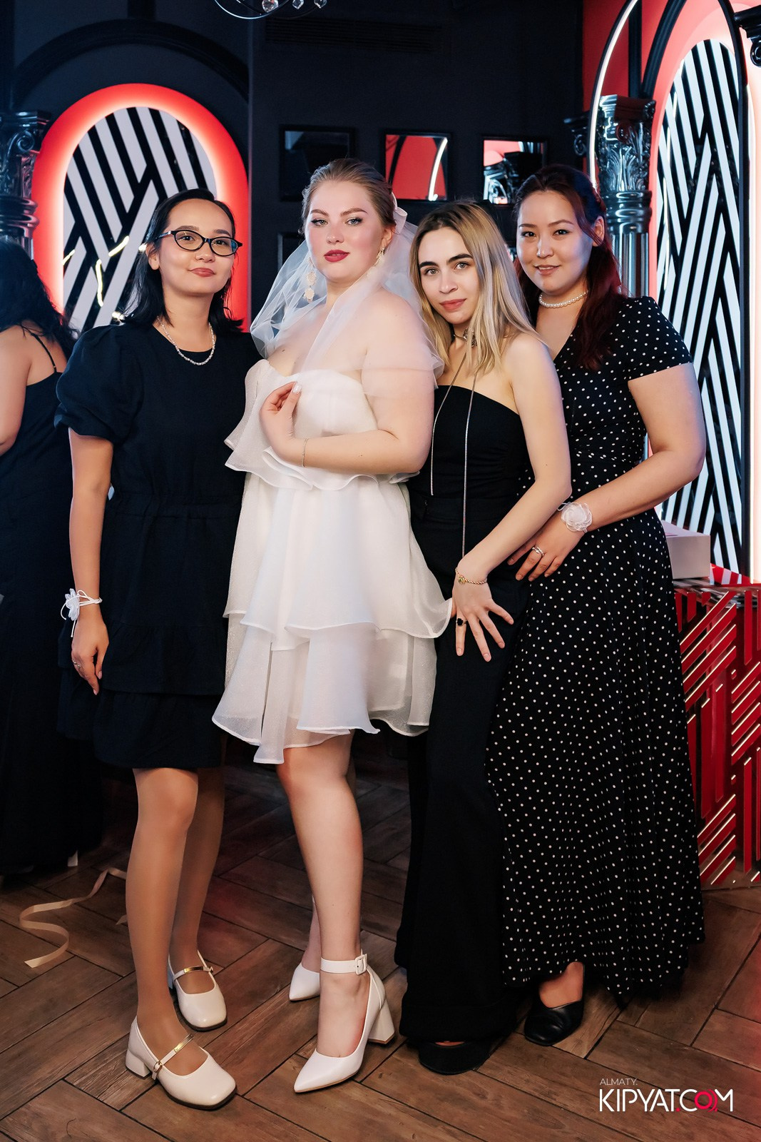 ЗАЯ, НА БИС. КИПЯТКОМ АЛМАТЫ!