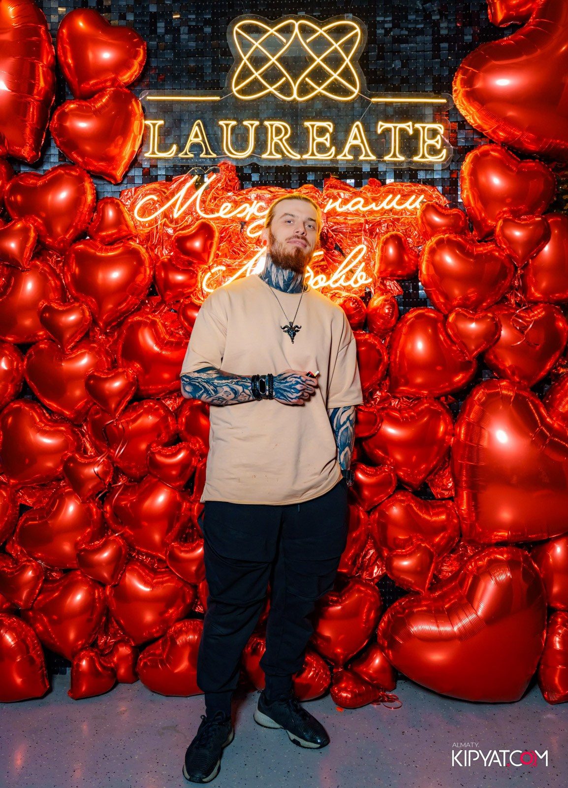 LAUREATE KARAOKE HALL. КИПЯТКОМ АЛМАТЫ!