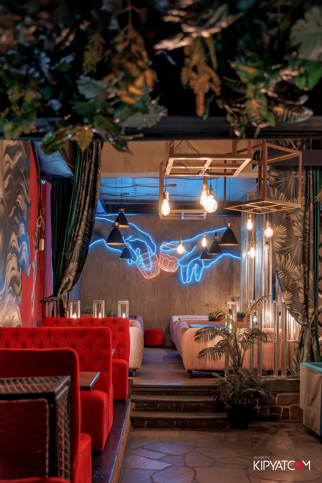 MYKONOS BAR. КИПЯТКОМ АЛМАТЫ!