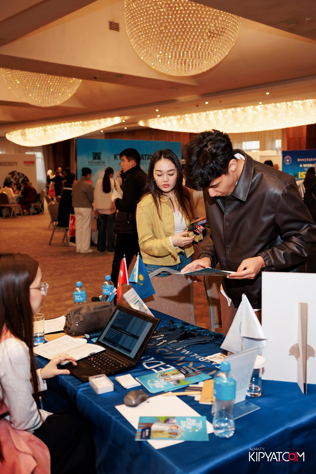 ВЫСТАВКА ТУРЕЦКИХ УНИВЕРСИТЕТОВ. КИПЯТКОМ АЛМАТЫ! Фотосъемка мероприятий в Алматы