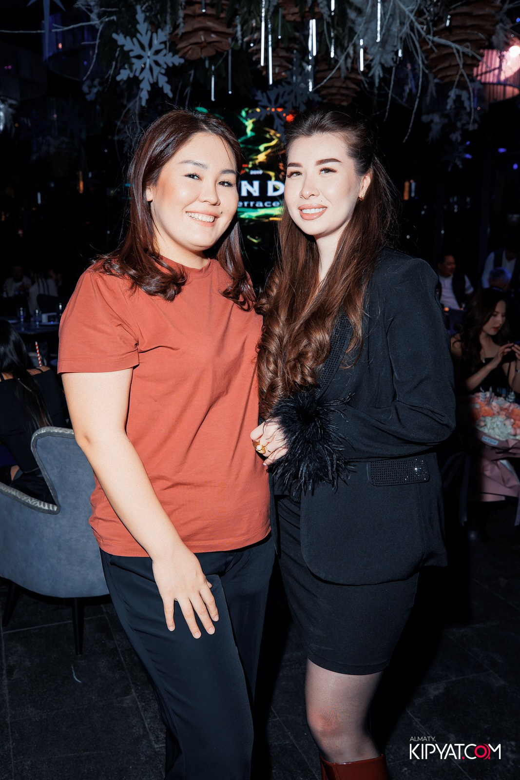 FRIENDS BAR & TERRACE. КИПЯТКОМ АЛМАТЫ!