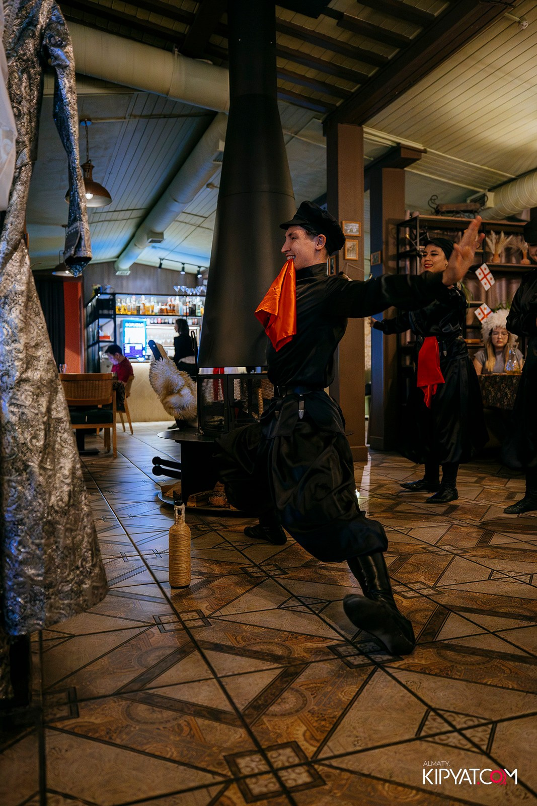 РЕСТОРАН МЦХЕТА. КИПЯТКОМ АЛМАТЫ!