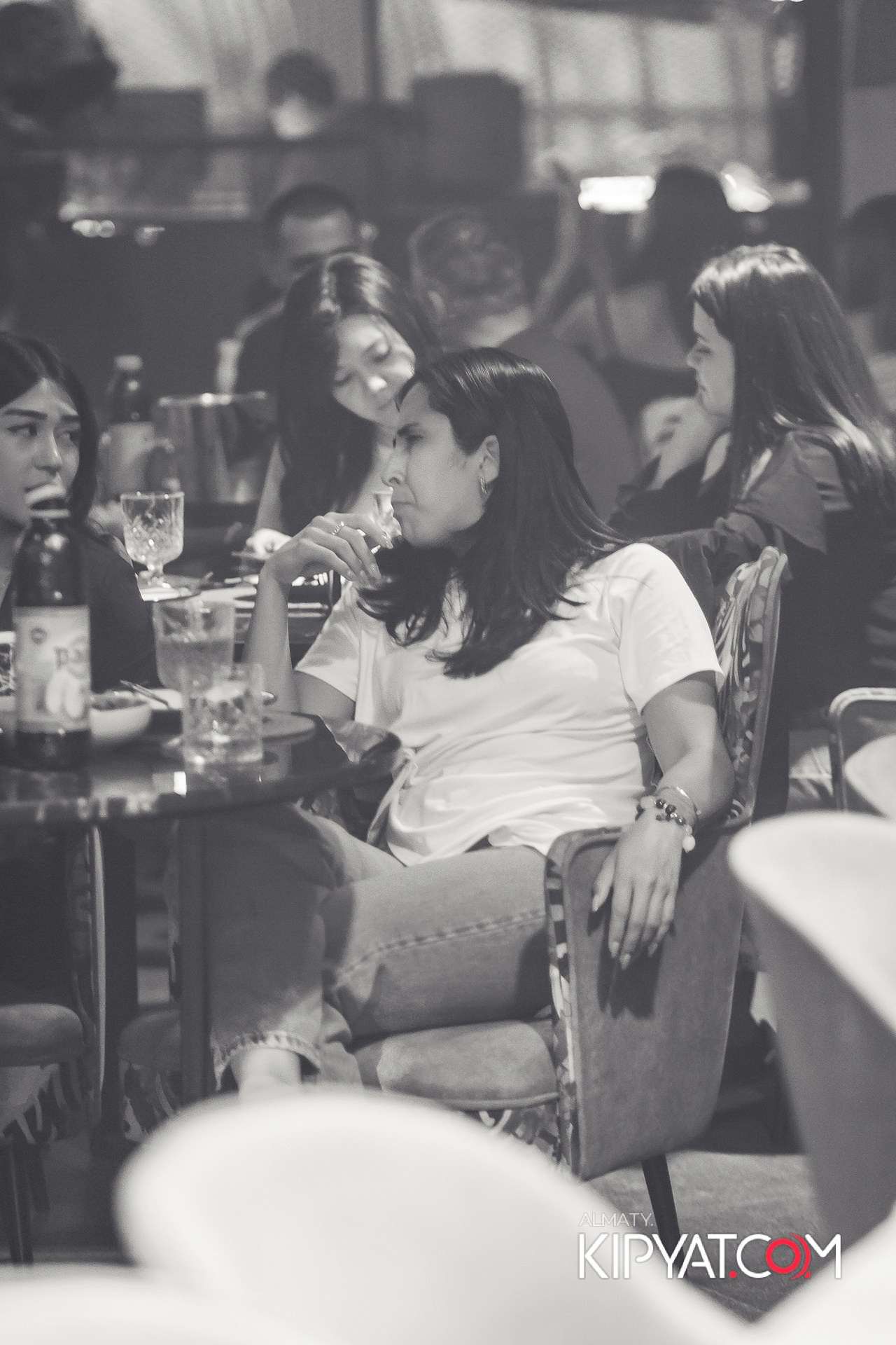 Friends bar & terrace. КИПЯТКОМ АЛМАТЫ!