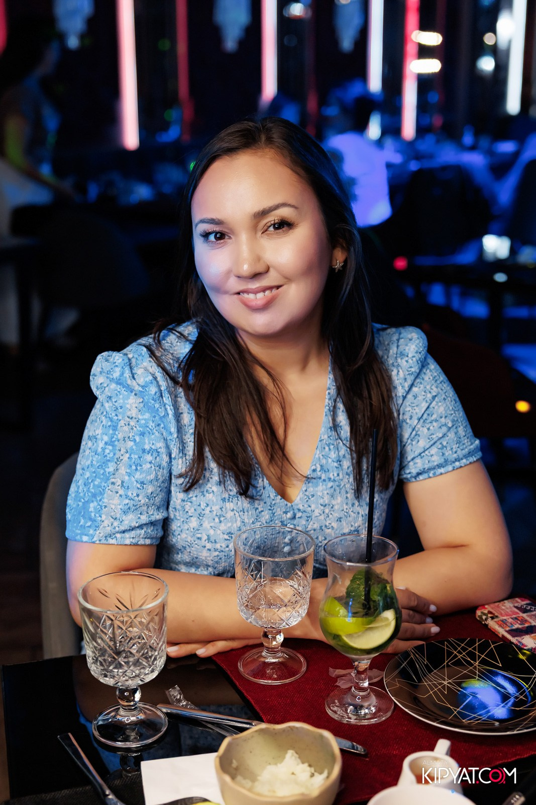 ЗАЯ, НА БИС. КИПЯТКОМ АЛМАТЫ!