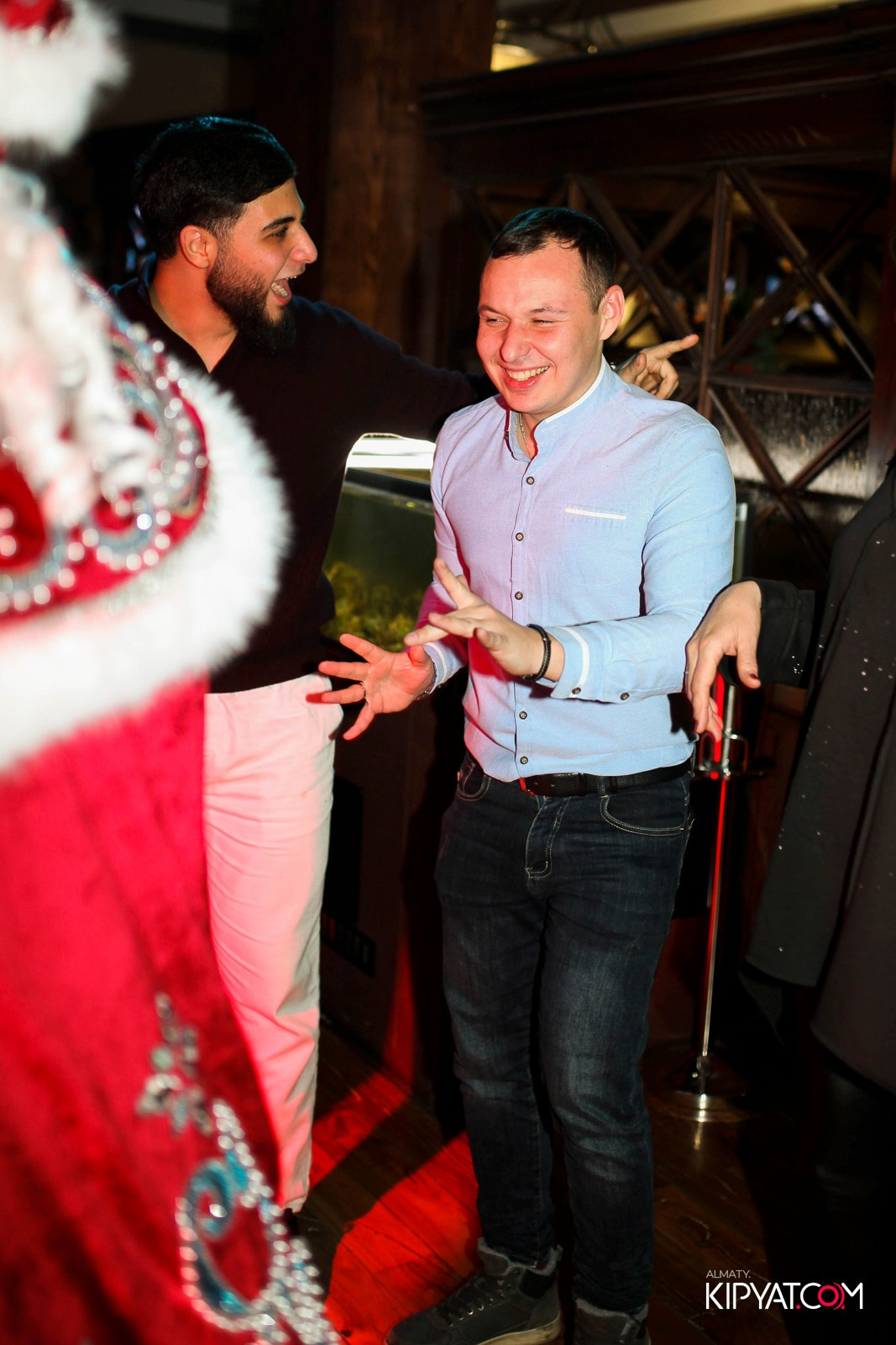 ЖИГУЛИ БАР. КИПЯТКОМ АЛМАТЫ! Фотосъемка мероприятий в Алматы