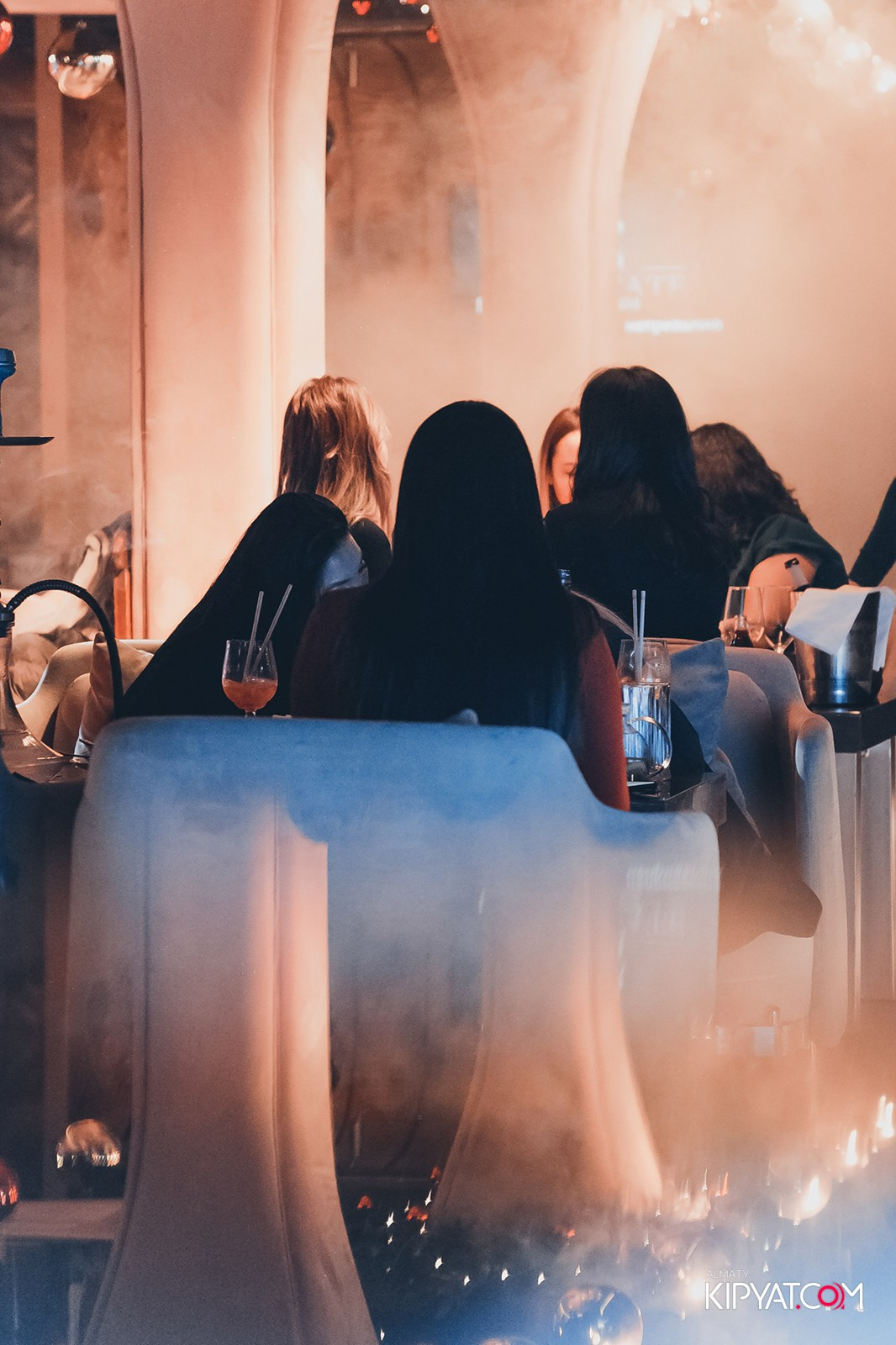 LAUREATE GRANDE CAFE. КИПЯТКОМ АЛМАТЫ!