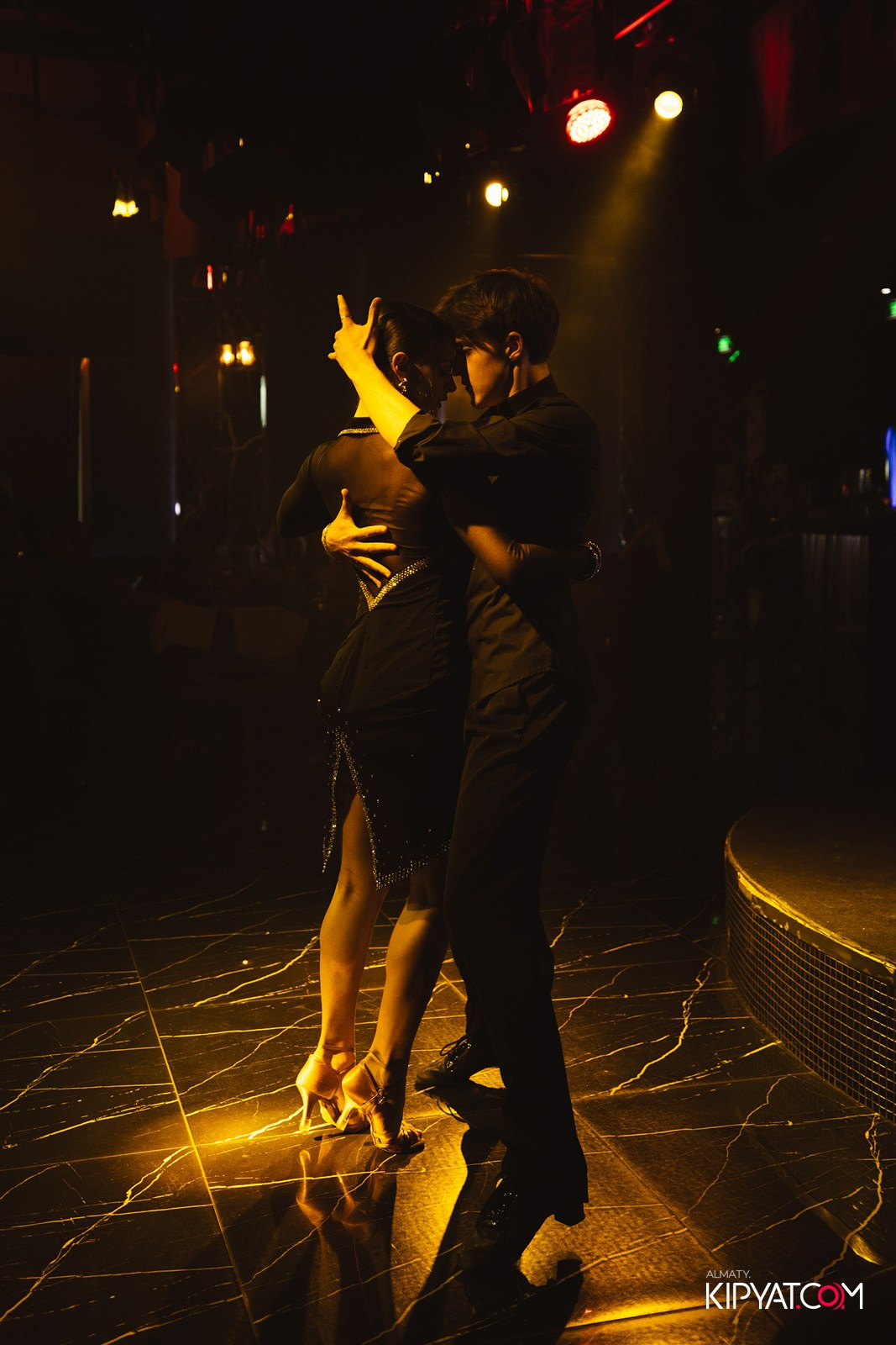 MOOD KARAOKE & TERRACE. КИПЯТКОМ АЛМАТЫ!