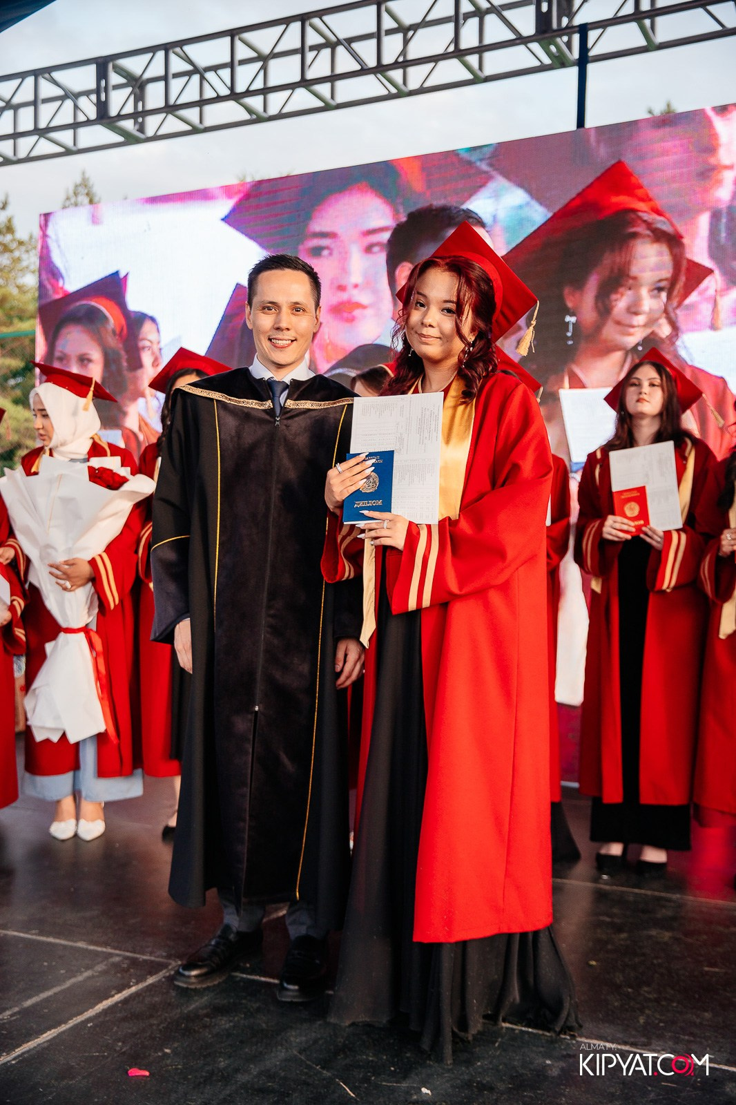 ВРУЧЕНИЕ ДИПЛОМОВ — НАРХОЗ КОЛЛЕДЖ. Part 4. КИПЯТКОМ АЛМАТЫ!