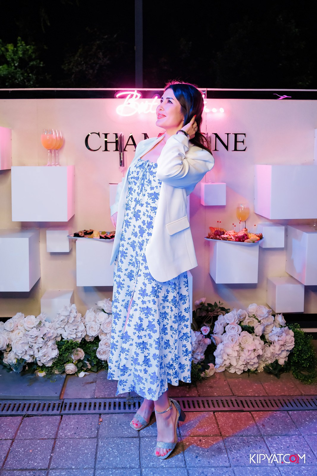 НОДАР РЕВИЯ В «ЗАЯ, НА БИС». КИПЯТКОМ АЛМАТЫ!