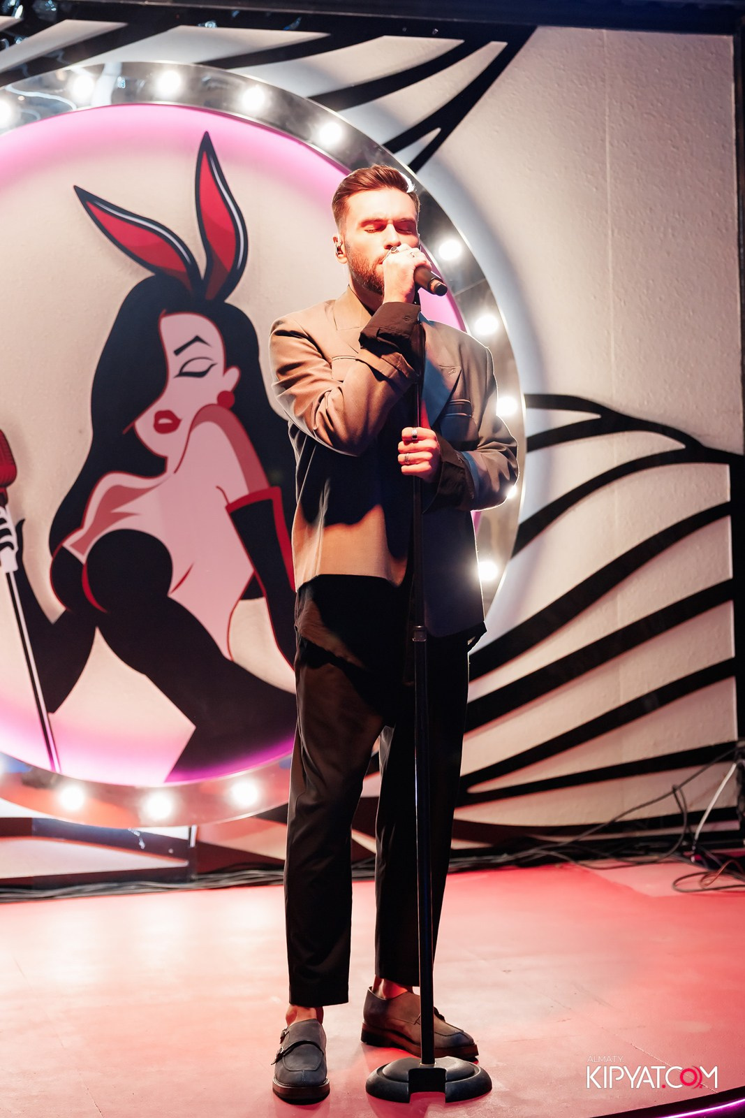 НОДАР РЕВИЯ В «ЗАЯ, НА БИС». КИПЯТКОМ АЛМАТЫ!