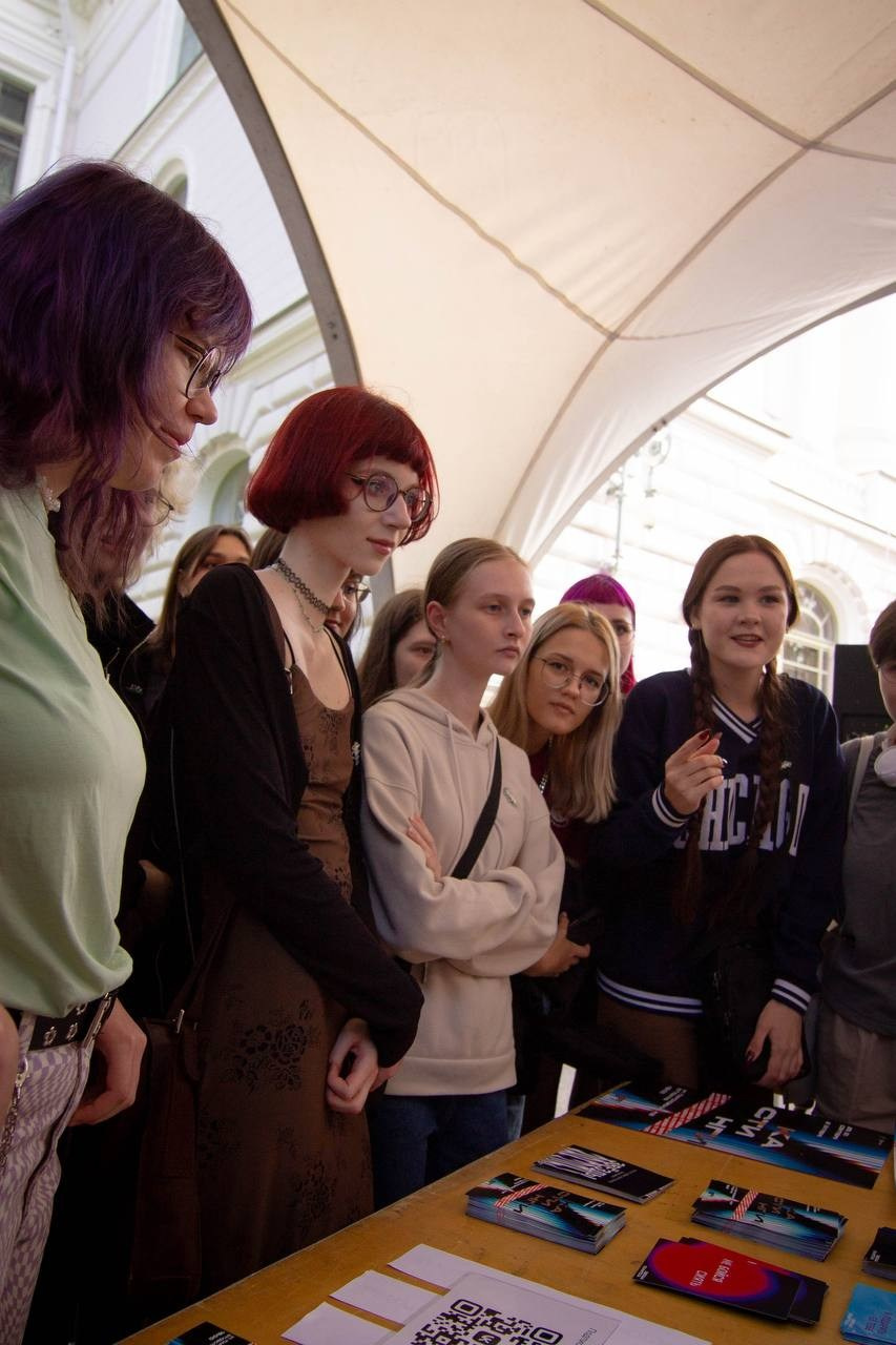 ПОРТФОЛИО ГРАФИЧЕСКОГО ДИЗАЙНЕРА. ПОРТФОЛИО ГРАФИЧЕСКОГО ДИЗАЙНЕРА