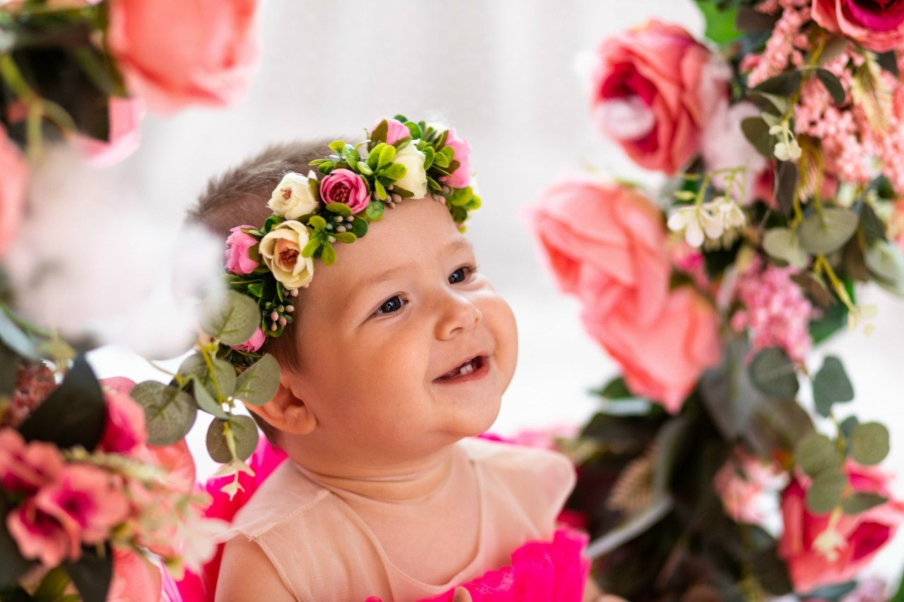 Цветочная качель. ФОТОГРАФ НА ГОДИК, БЕРЕМЕННОСТИ, НОВОРОЖДЕННЫХ, КРЕЩЕНИЯ МОСКВА