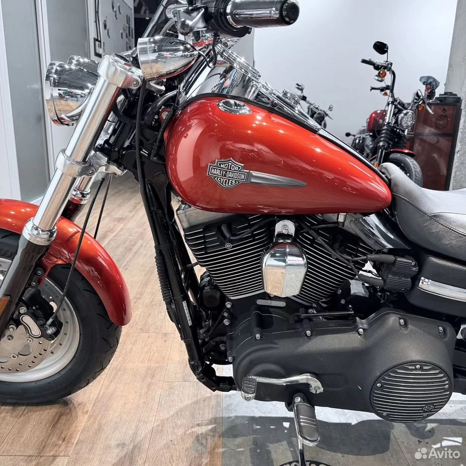 2010 Fat Bob Orаngе Lаva. Hello Davidson, Москва. Только хорошие мотоциклы…