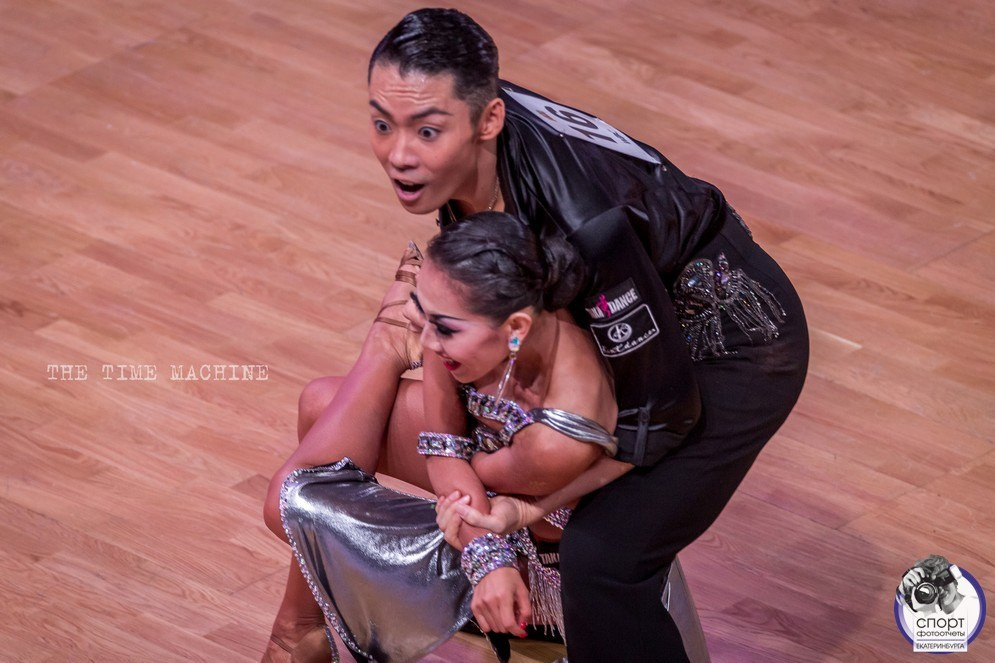 DANCE. Фотограф для маркетплейсов Михаил Бове