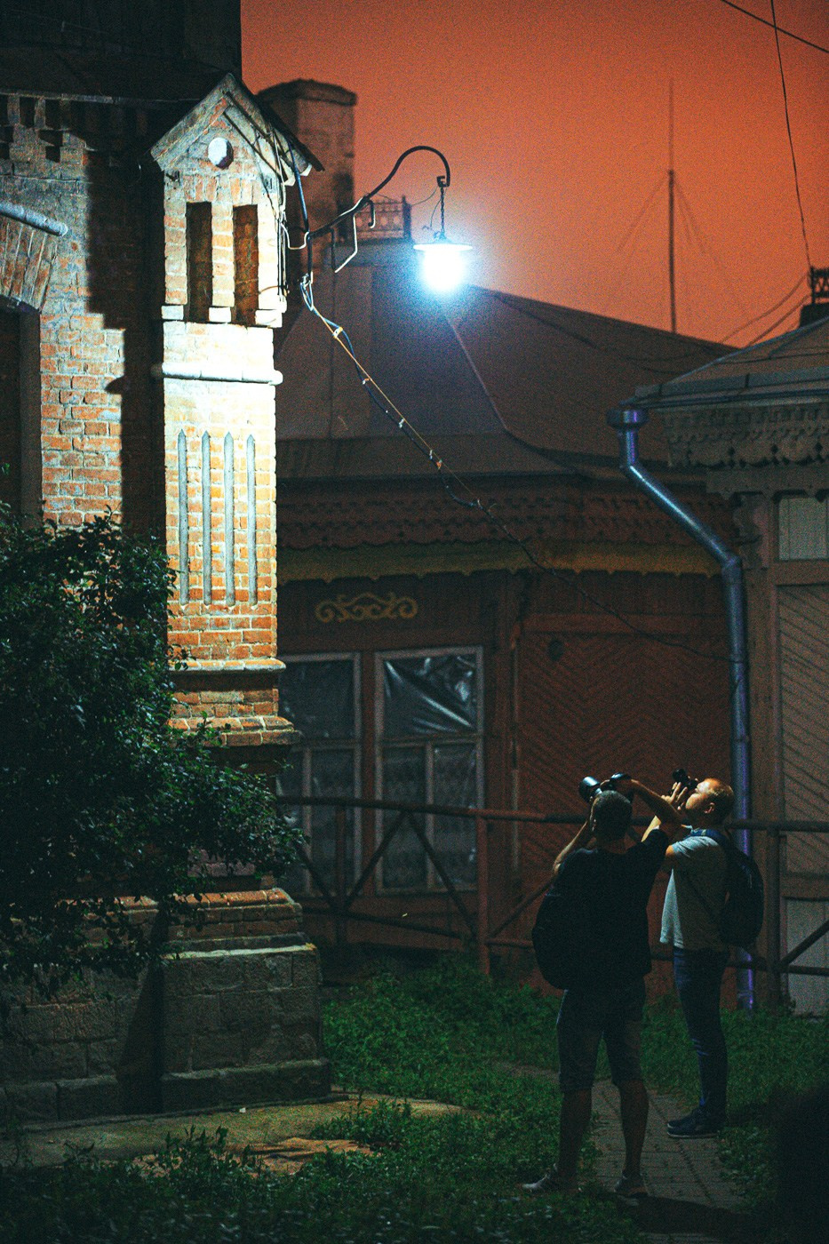 Уличная фотография. Андрей Кровлин — фотограф в Славянке