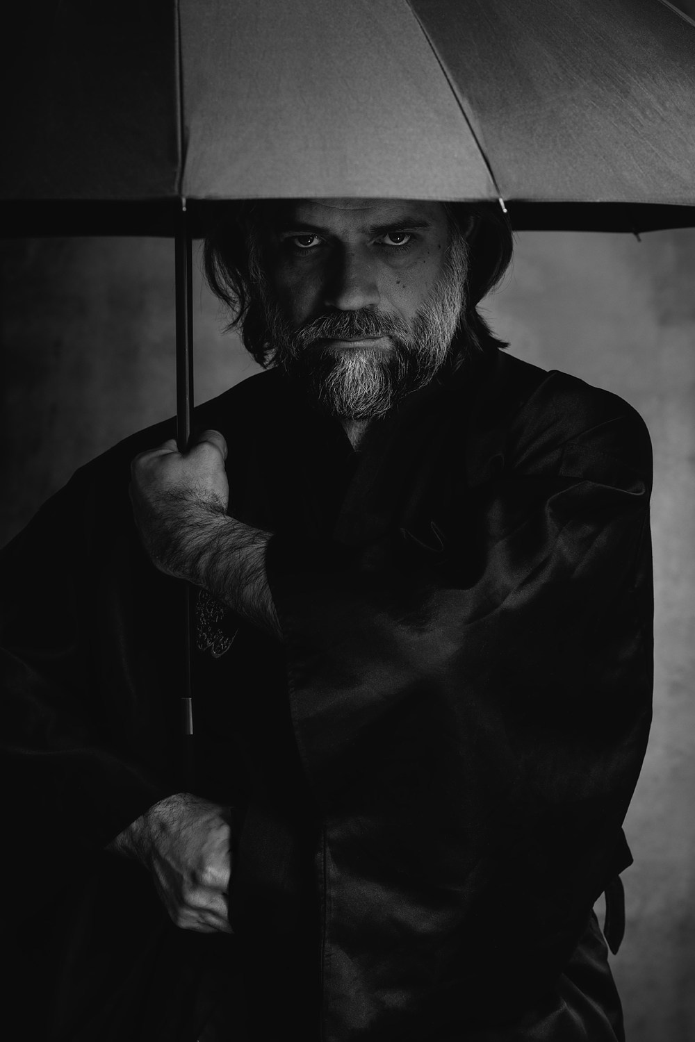 U-ray: Художественный чёрно-белый портрет. U-ray