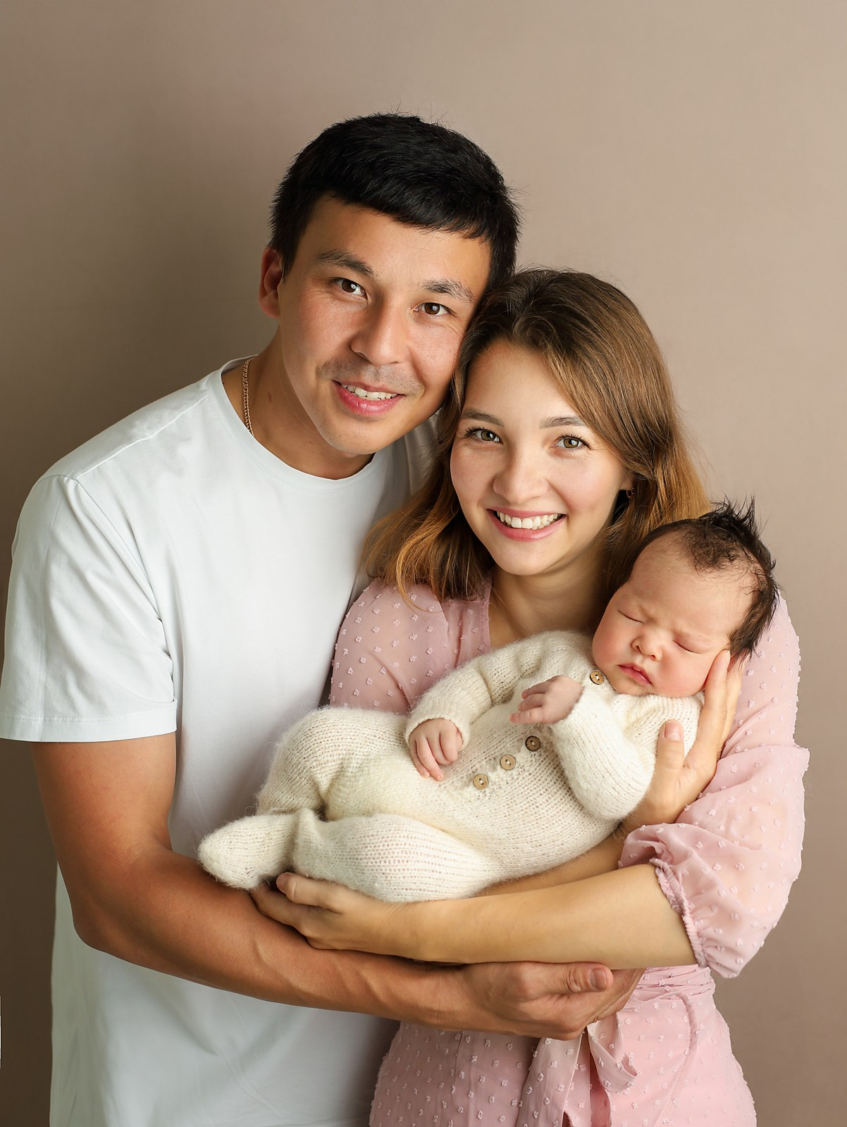 Семейные кадры. Фотограф новорождённых в Казани Нейля Гильмутдинова ньюборн