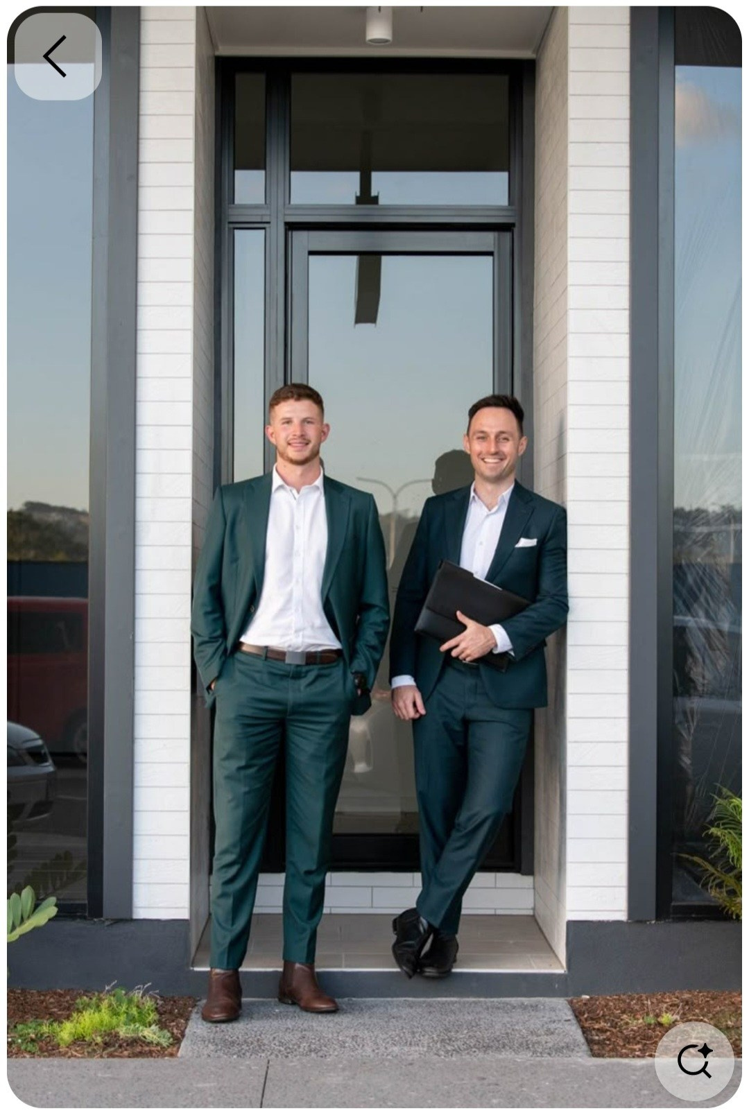 Деловой контент в городской среде. Фотограф в Екатеринбурге Переверзева Анна