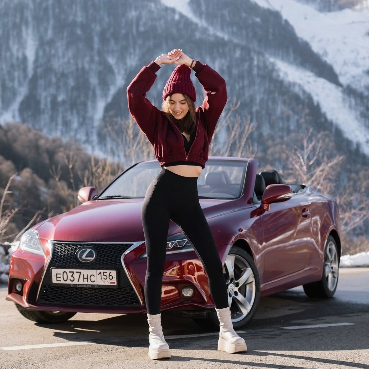 Авторские путешествия на красном кабриолете Lexus. Сочи, Адлер, Сириус, Красная Поляна, озеро Рица. Личный водитель и фотограф. Свадебный фотограф в Сочи и Адлере — Фотосессии на море и в горах | Виктор Рогулев