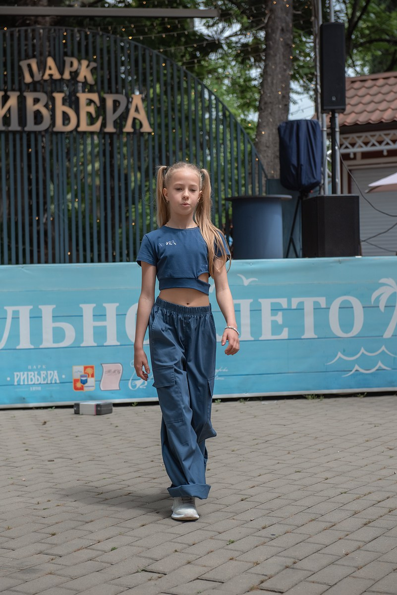 Парк Ривьера дефиле HAPPYkids. Семейный и коммерческий фотограф в Сочи Александр Бодунов