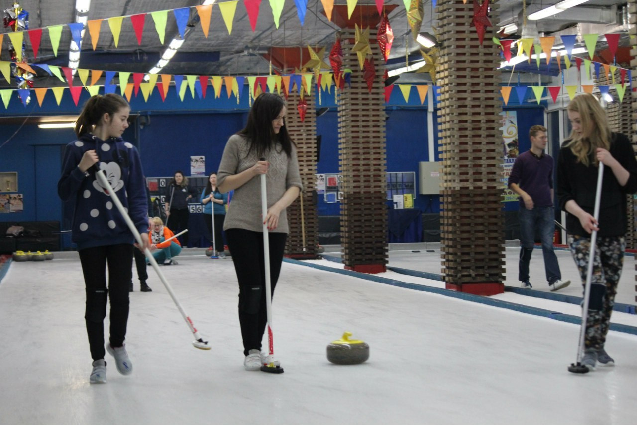 Кёрлинг | 10.04.2016. Галерея Фантим