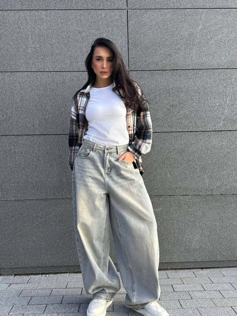 Кристина М Размер М, Рост 164, Параметры 93/64/89. LUNAPRO Дом стильных, сборных и индивидуальных съемок для брендов