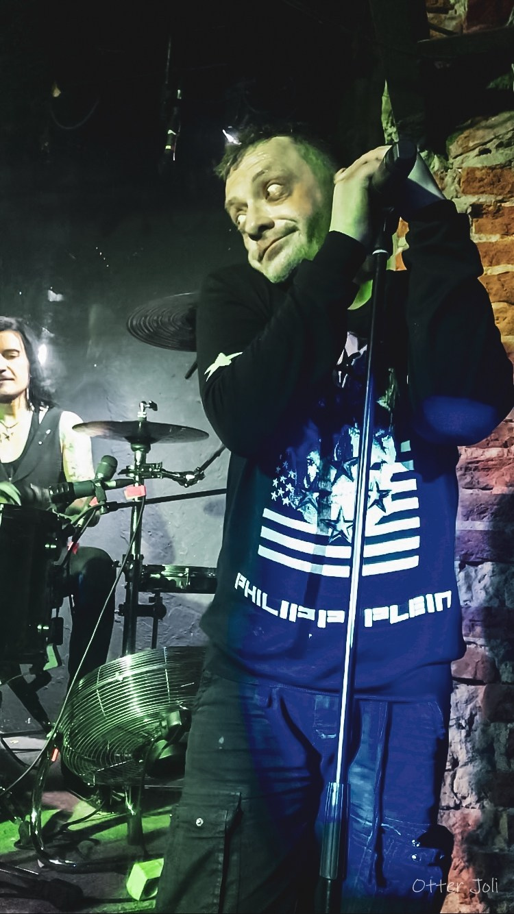 Screens. Концертный репортёр Валерия Сафина