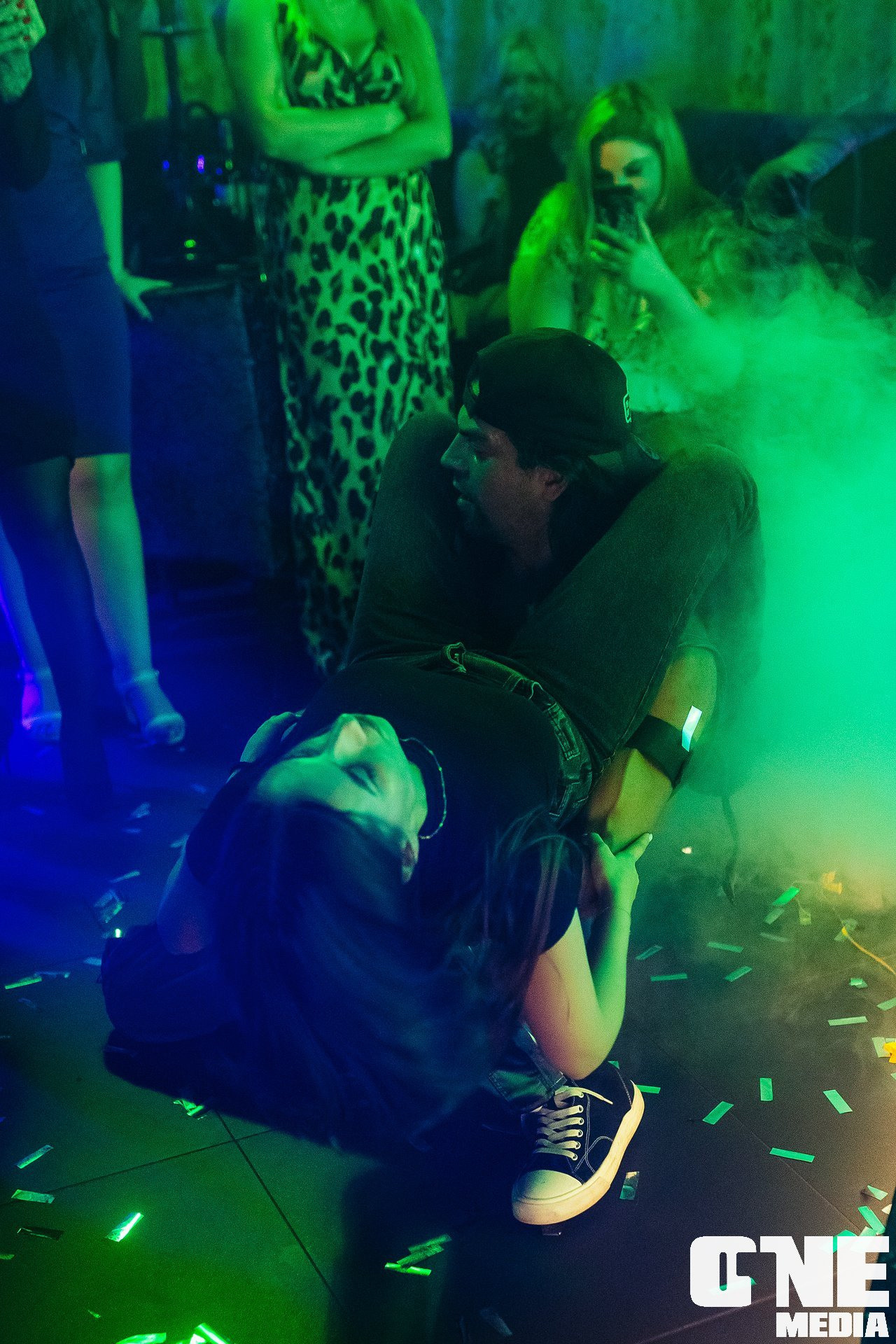 Фоторепортаж из караоке клуба Эйфория. One Media Life: фоторепортажи, фотоотчеты с мероприятий и заведений