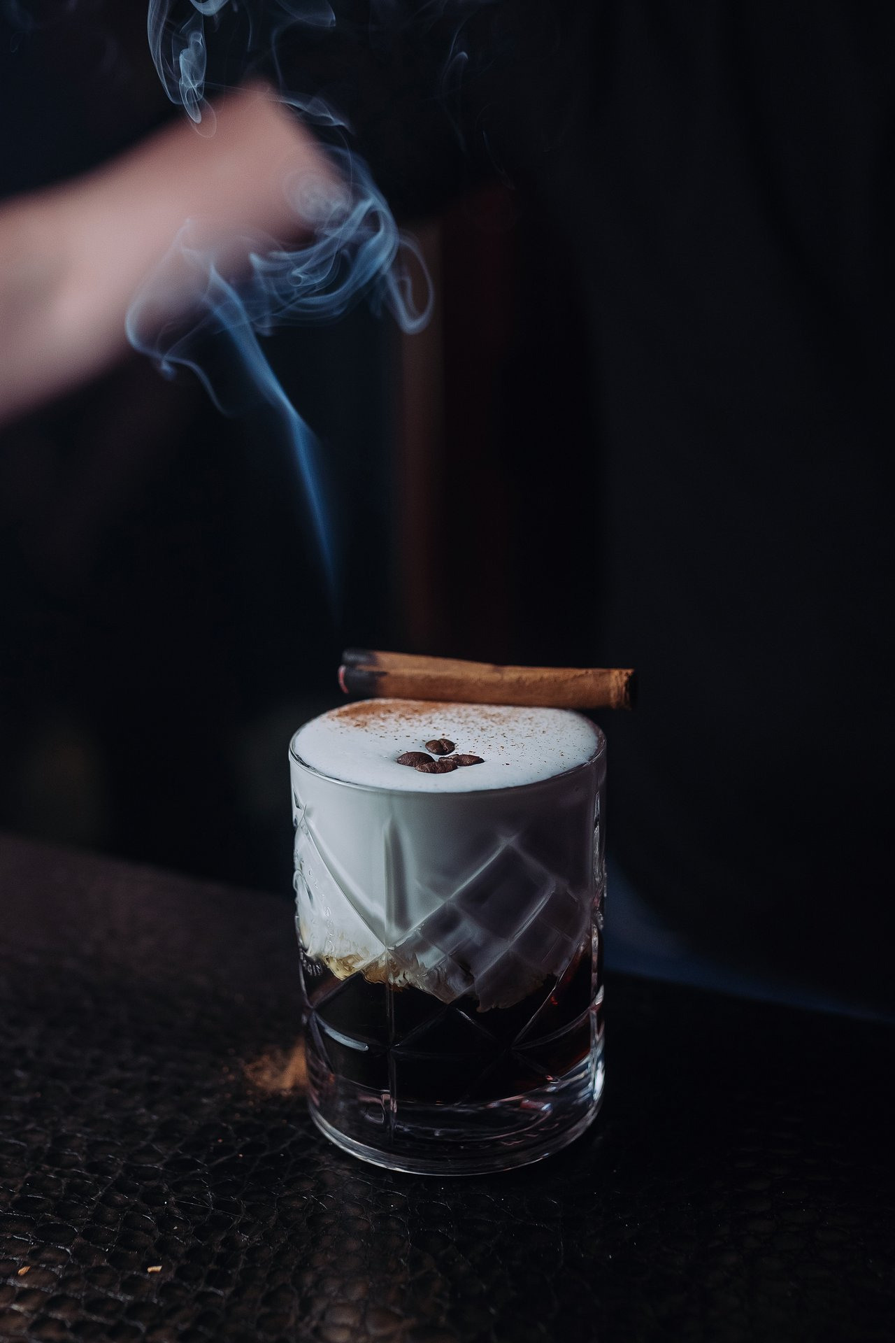 Субботний вечер в Opera Music Hall. One Media Life: фоторепортажи, фотоотчеты с мероприятий и заведений