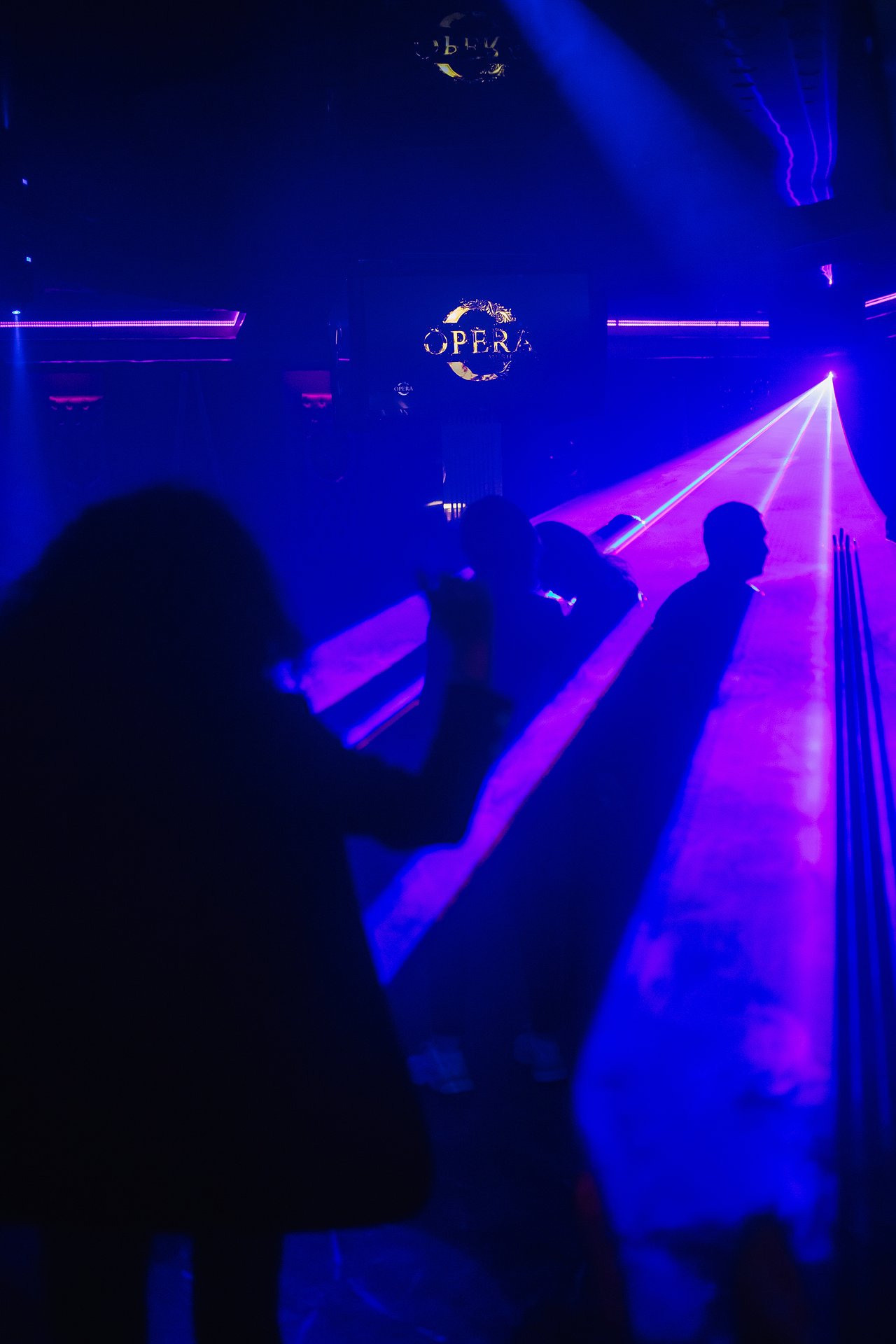 Субботний вечер в Opera Music Hall. One Media Life: фоторепортажи, фотоотчеты с мероприятий и заведений