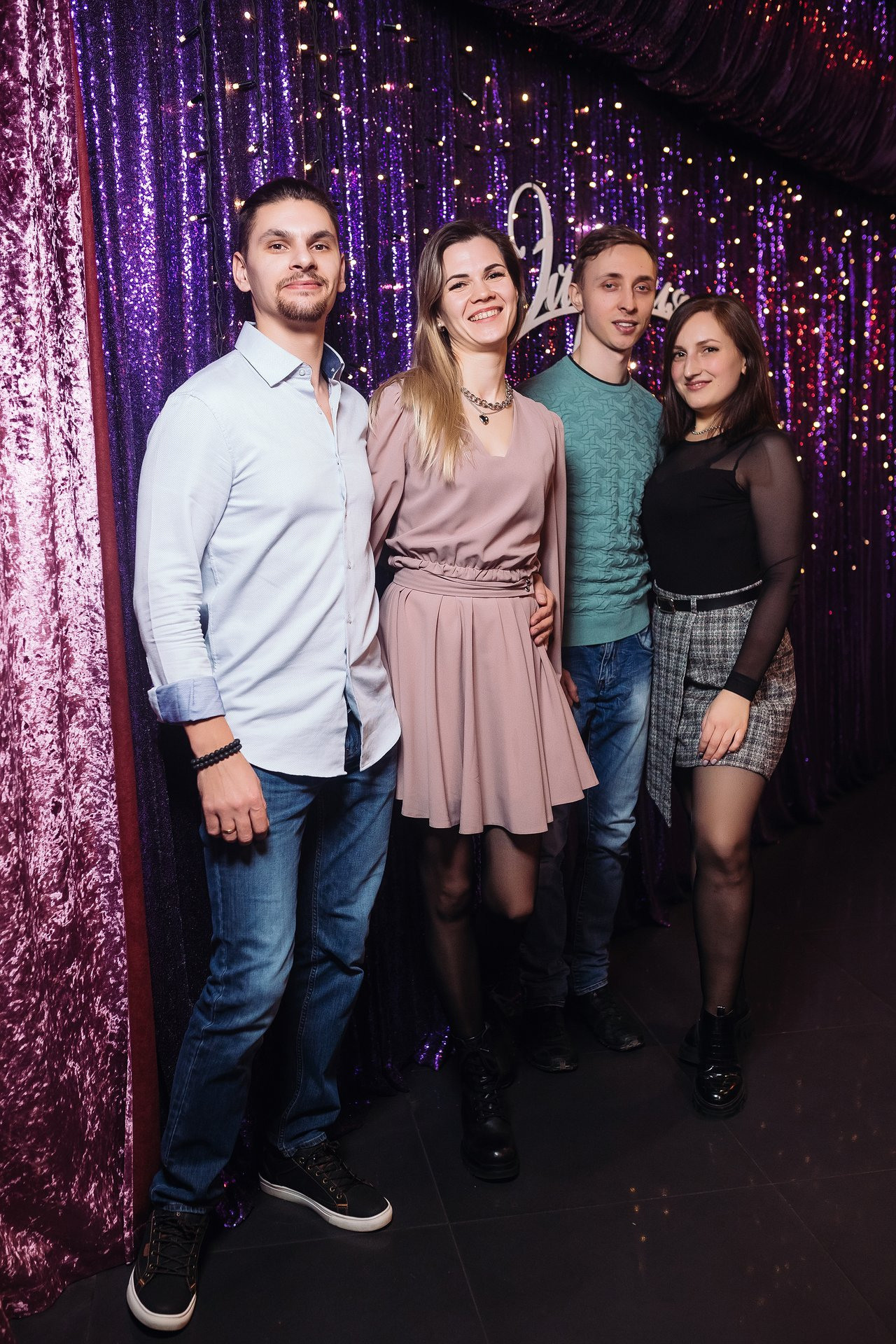 Фоторепортаж из караоке клуба Эйфория. One Media Life: фоторепортажи, фотоотчеты с мероприятий и заведений