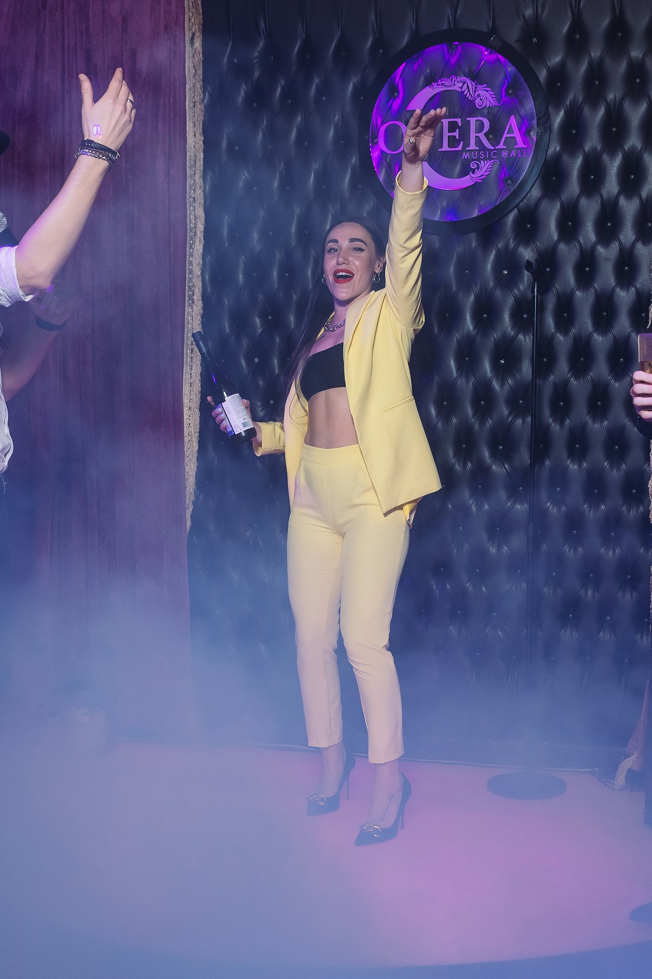 Субботний вечер в Opera Music Hall. One Media Life: фоторепортажи, фотоотчеты с мероприятий и заведений