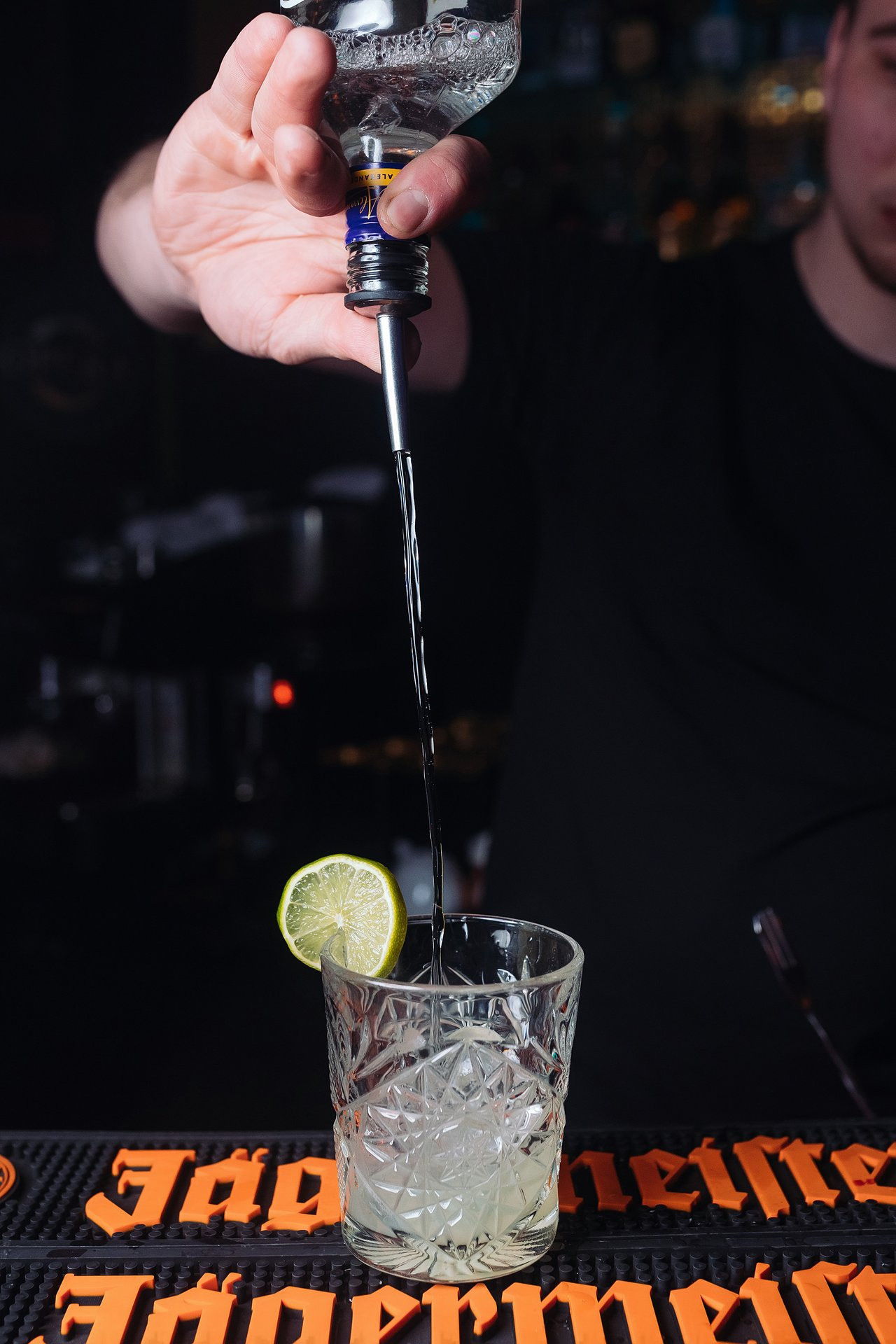 Субботний вечер в Opera Music Hall. One Media Life: фоторепортажи, фотоотчеты с мероприятий и заведений