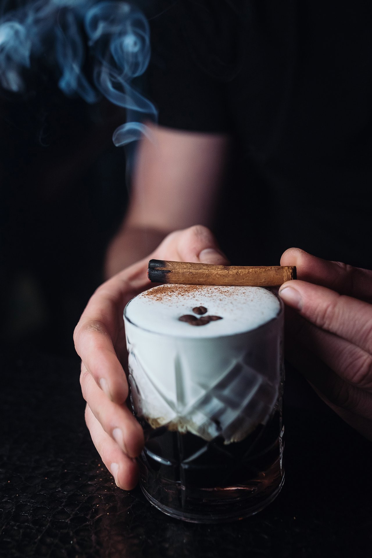 Субботний вечер в Opera Music Hall. One Media Life: фоторепортажи, фотоотчеты с мероприятий и заведений