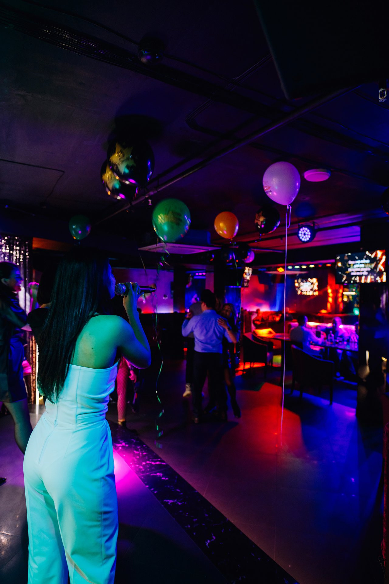 Фото репортаж из караоке клуба Эйфория. One Media Life: фоторепортажи, фотоотчеты с мероприятий и заведений