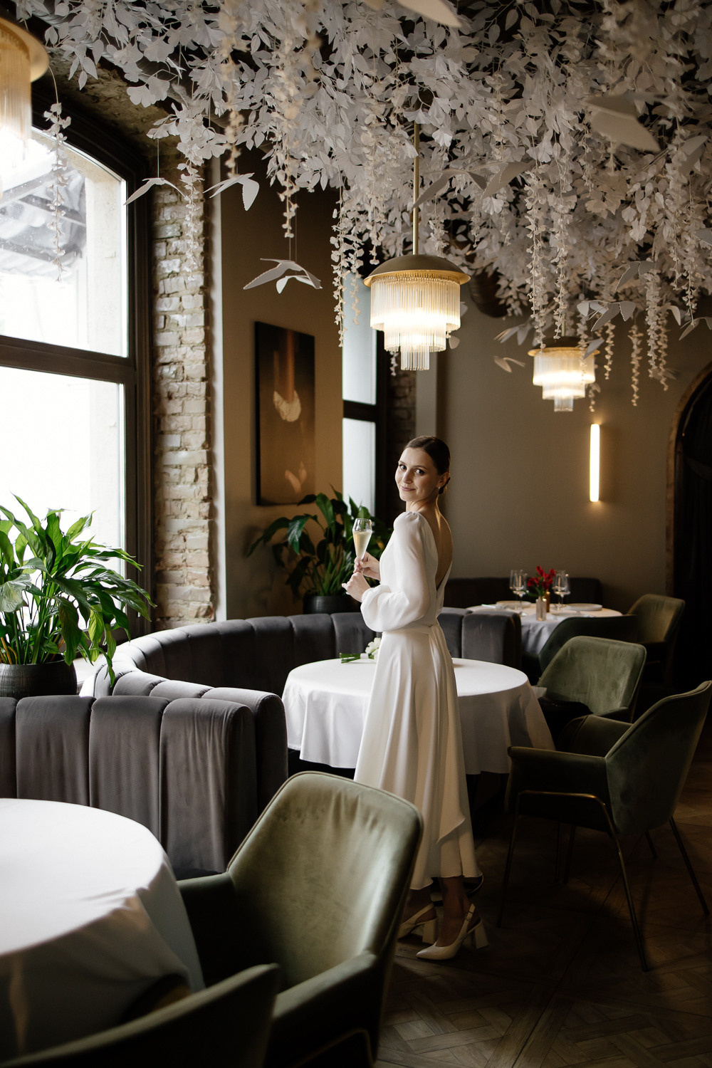 ЕВГЕНИЙ и КРИСТИНА. Свадебный салон-ателье Бонжур в Минске Bonjour