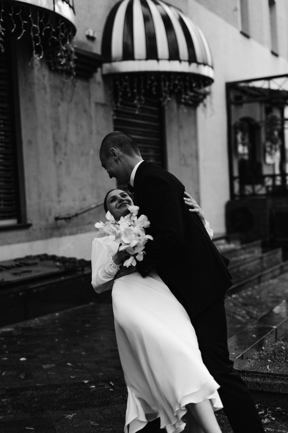 ЕВГЕНИЙ и КРИСТИНА. Свадебный салон-ателье Бонжур в Минске Bonjour