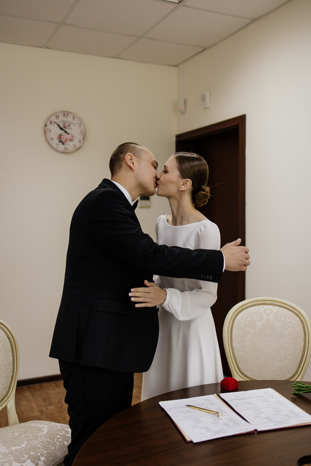 ЕВГЕНИЙ и КРИСТИНА. Свадебный салон-ателье Бонжур в Минске Bonjour