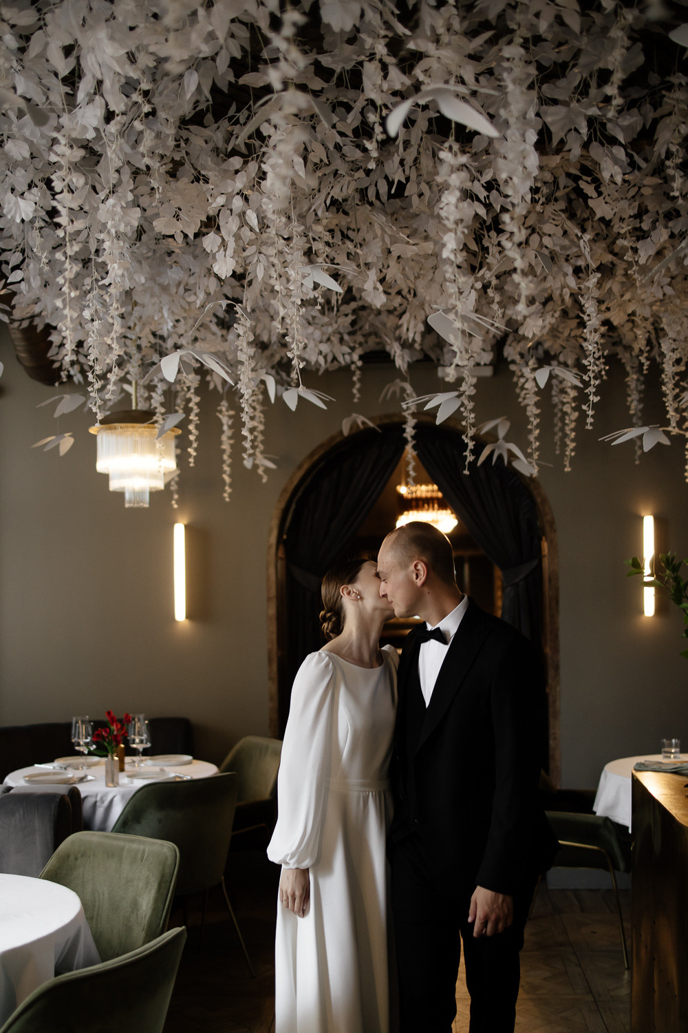 ЕВГЕНИЙ и КРИСТИНА. Свадебный салон-ателье Бонжур в Минске Bonjour