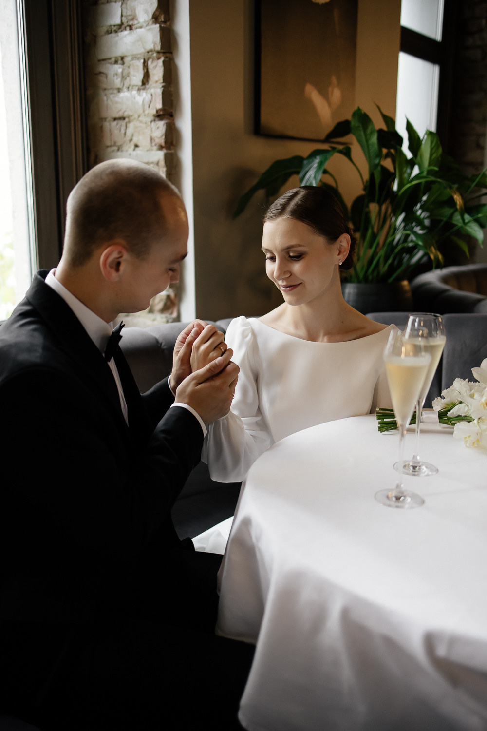ЕВГЕНИЙ и КРИСТИНА. Свадебный салон-ателье Бонжур в Минске Bonjour