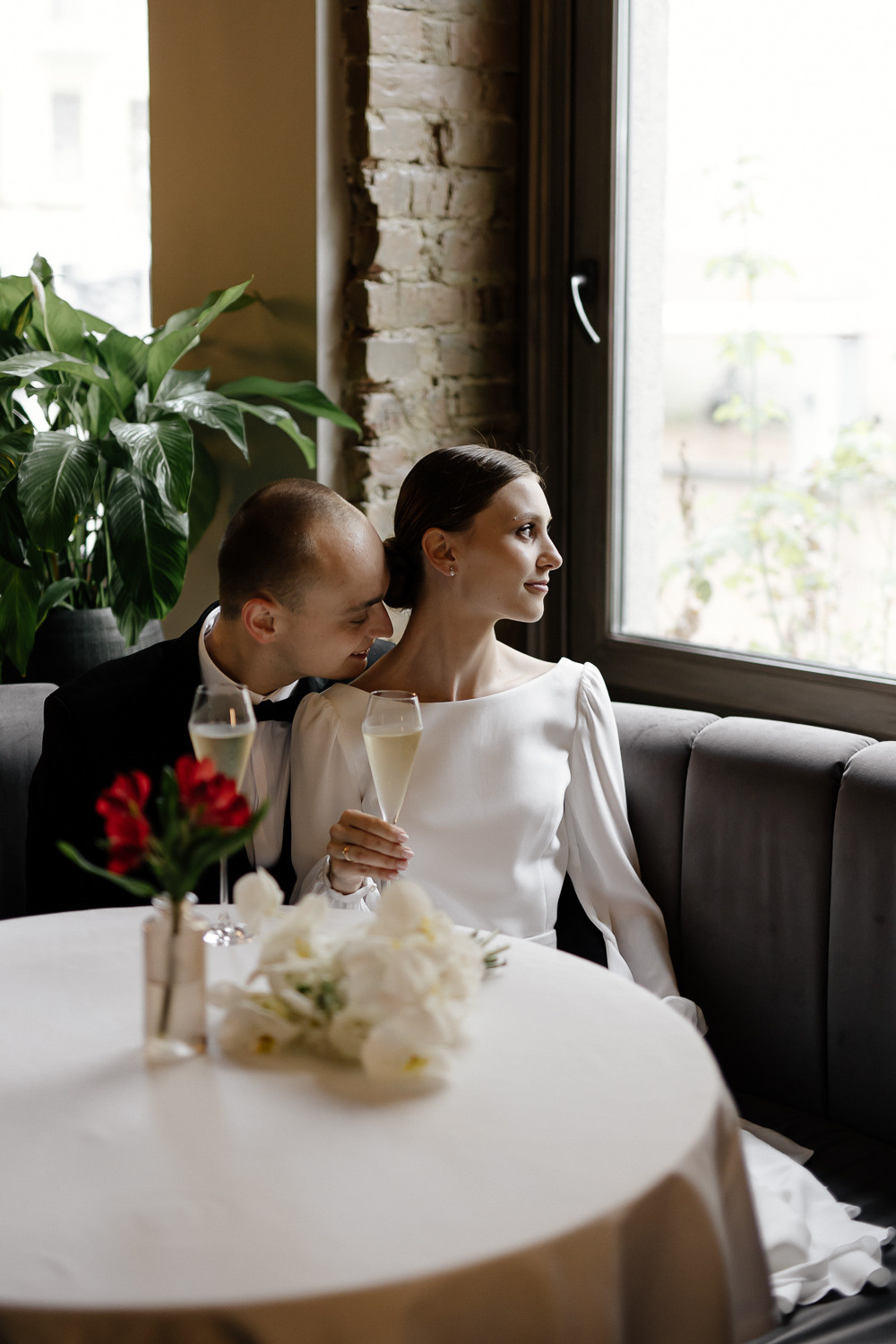 ЕВГЕНИЙ и КРИСТИНА. Свадебный салон-ателье Бонжур в Минске Bonjour