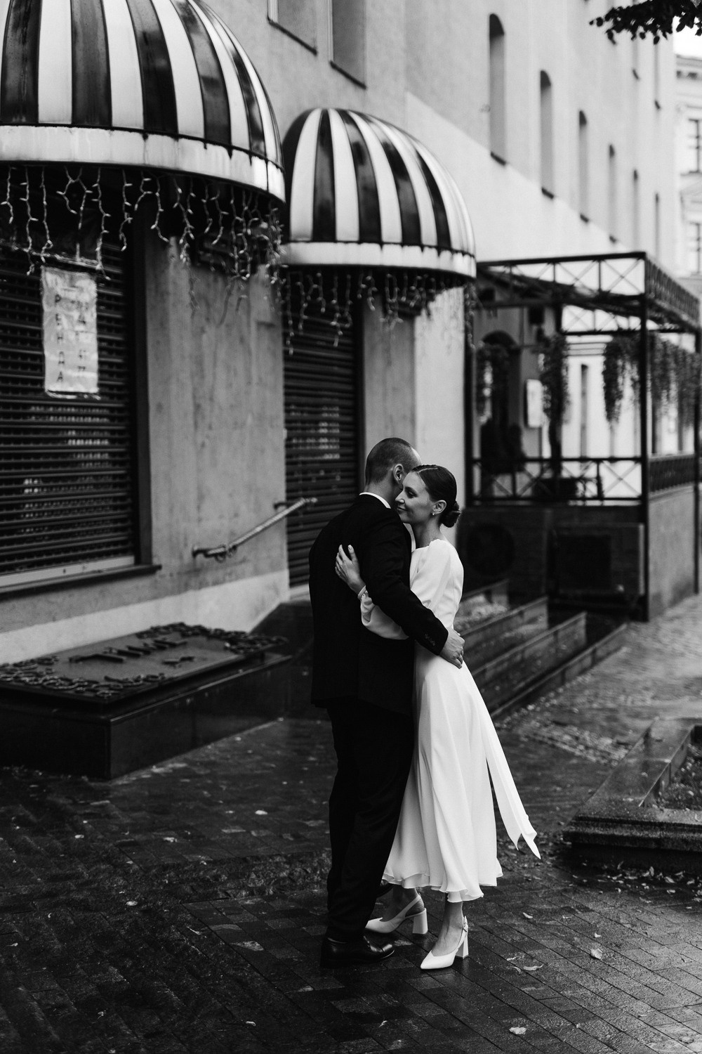 ЕВГЕНИЙ и КРИСТИНА. Свадебный салон-ателье Бонжур в Минске Bonjour