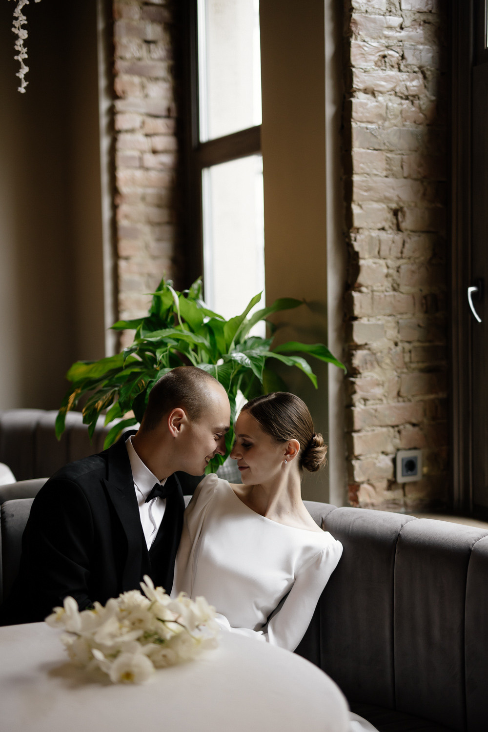 ЕВГЕНИЙ и КРИСТИНА. Свадебный салон-ателье Бонжур в Минске Bonjour