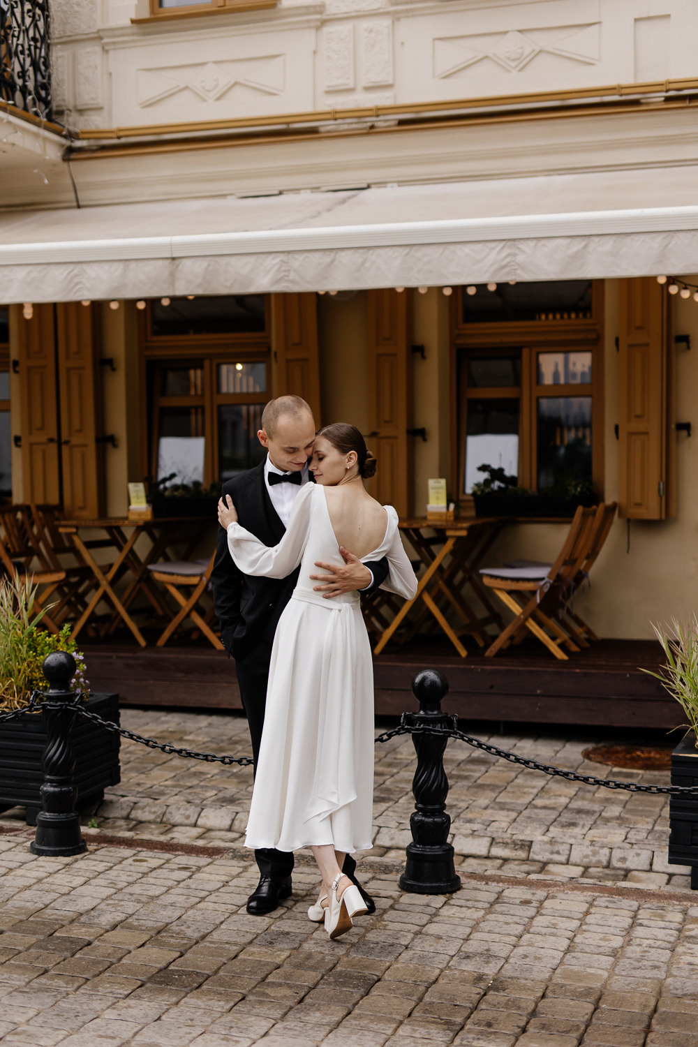 ЕВГЕНИЙ и КРИСТИНА. Свадебный салон-ателье Бонжур в Минске Bonjour